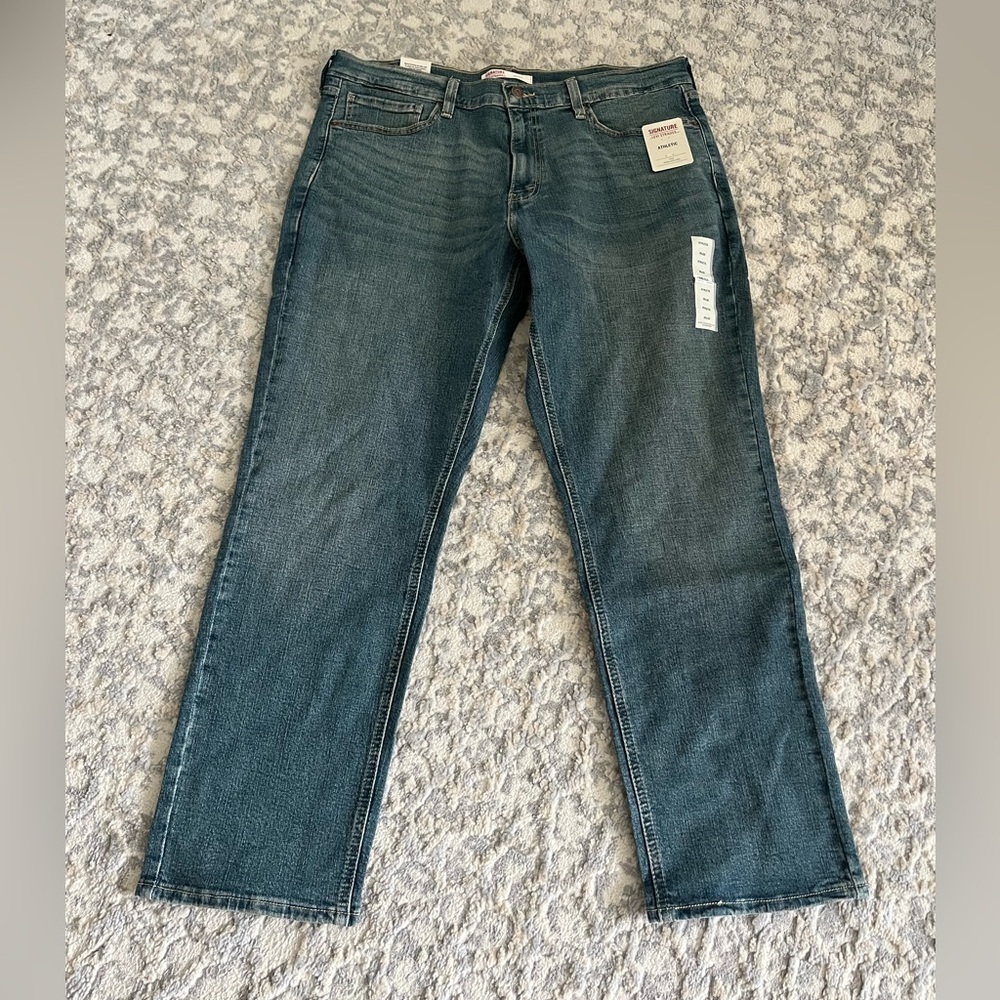 NWT Levi's Men's Athletic Fit Tapered Cotton Blend Signature Jeans, Size 36 x 30